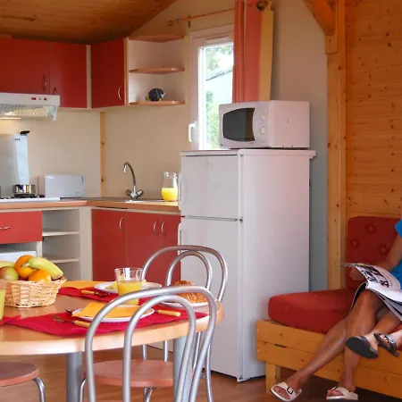With Ac Near Beach, Holiday home